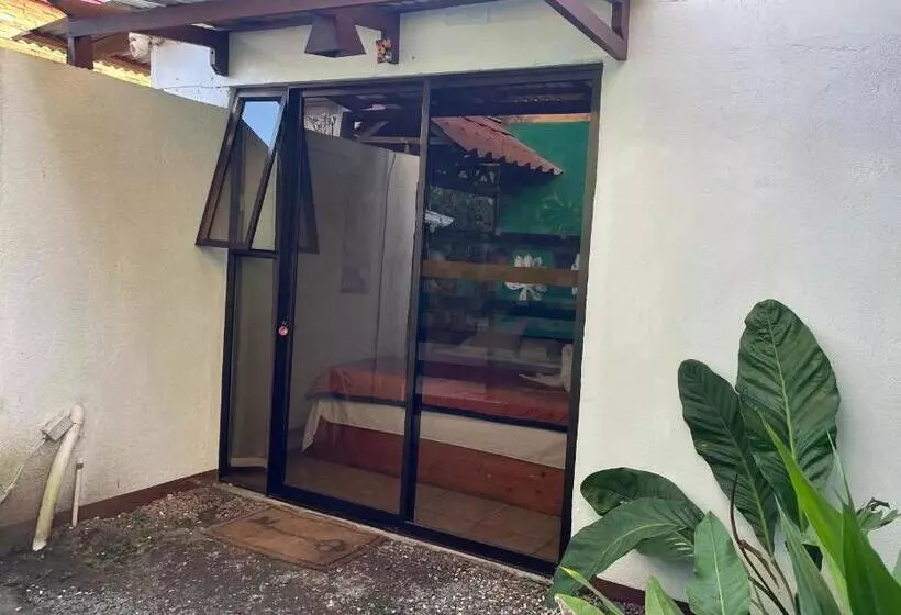 Hotelli Sunset Rooms