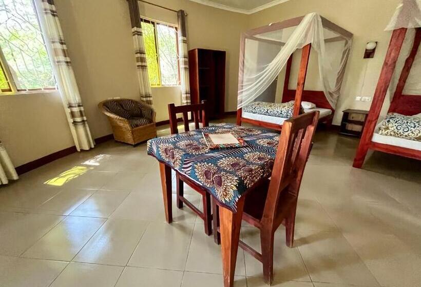 مبيت وإفطار Charming Bungalows