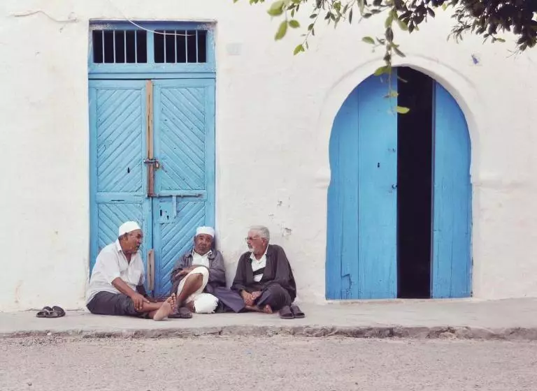 تختخواب و صبحانه Dar Bibine
