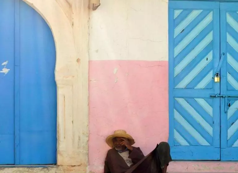 تختخواب و صبحانه Dar Bibine