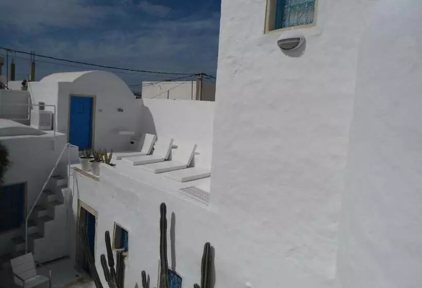 تختخواب و صبحانه Dar Bibine