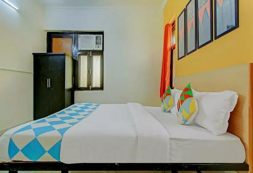 ホテル Flagship 75279 Neelam Villa