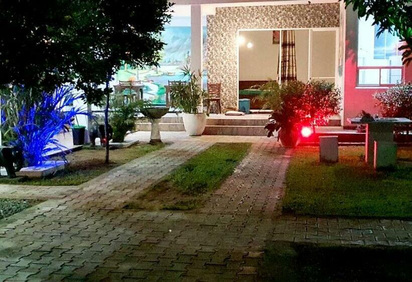 فندق Lotus Villa