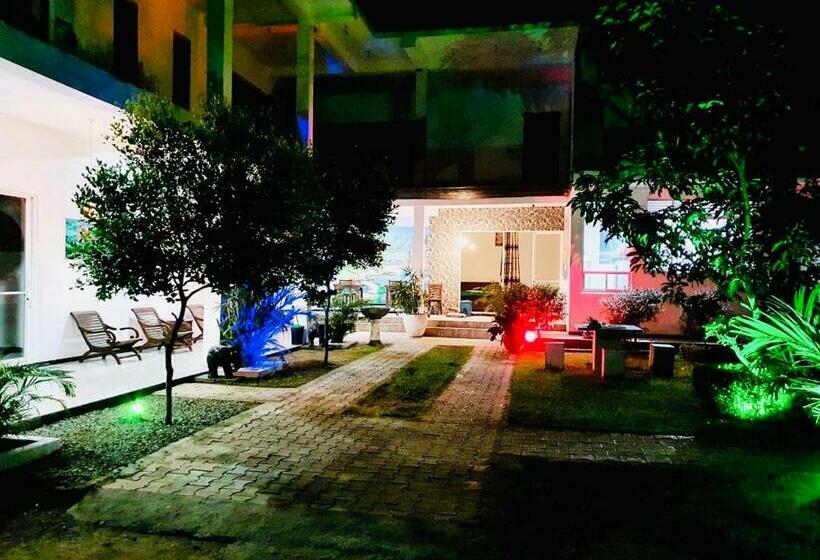 فندق Lotus Villa