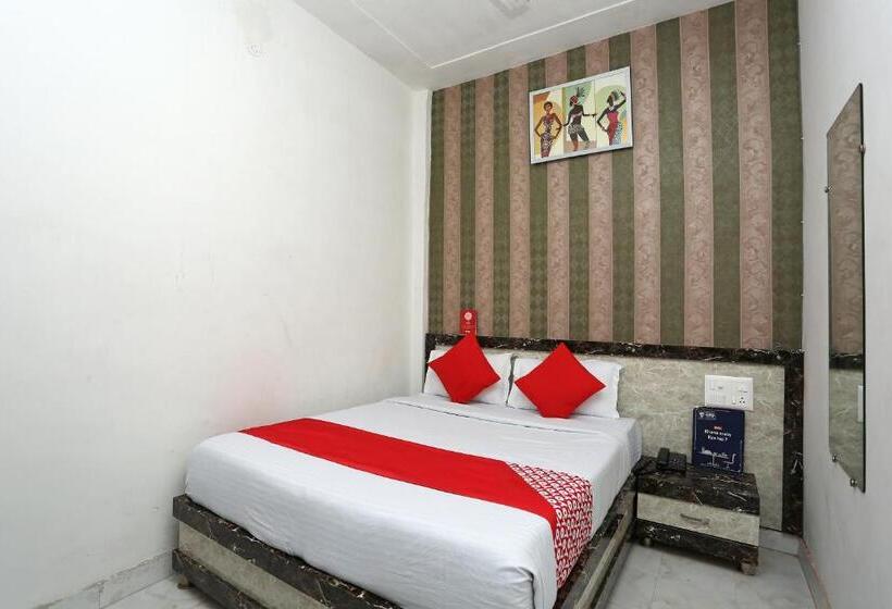 Otel Oyo 24763  Blue Moon