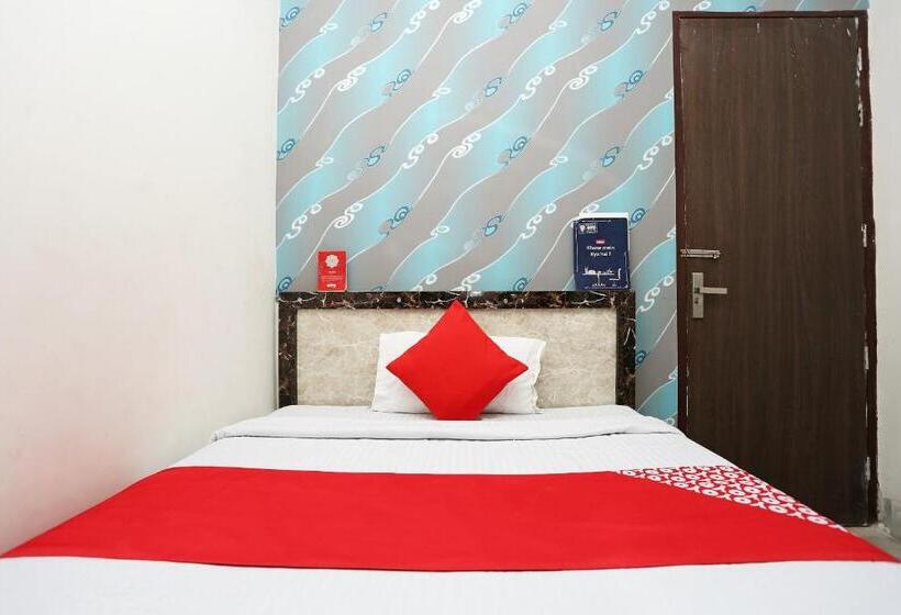 Otel Oyo 24763  Blue Moon