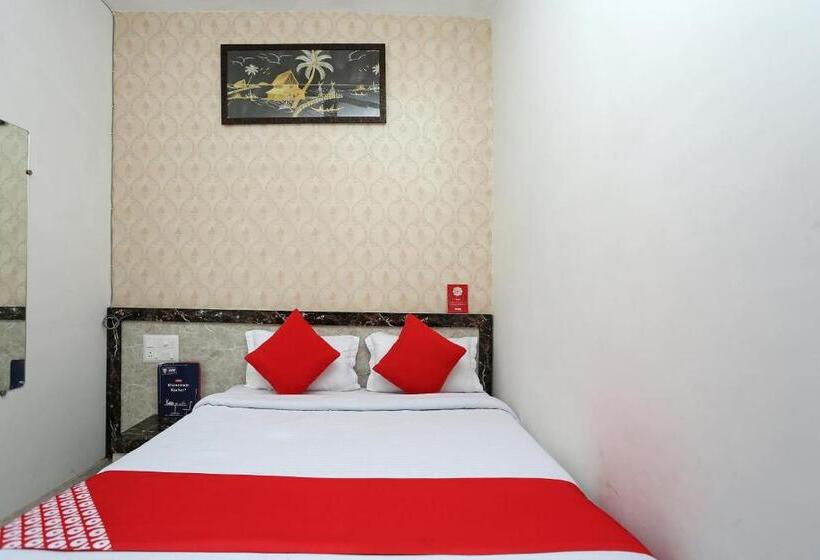 Otel Oyo 24763  Blue Moon