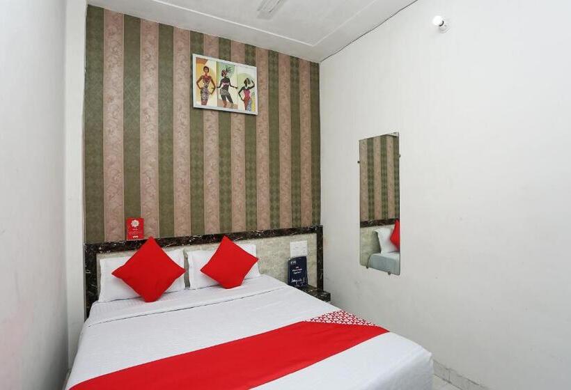 Otel Oyo 24763  Blue Moon