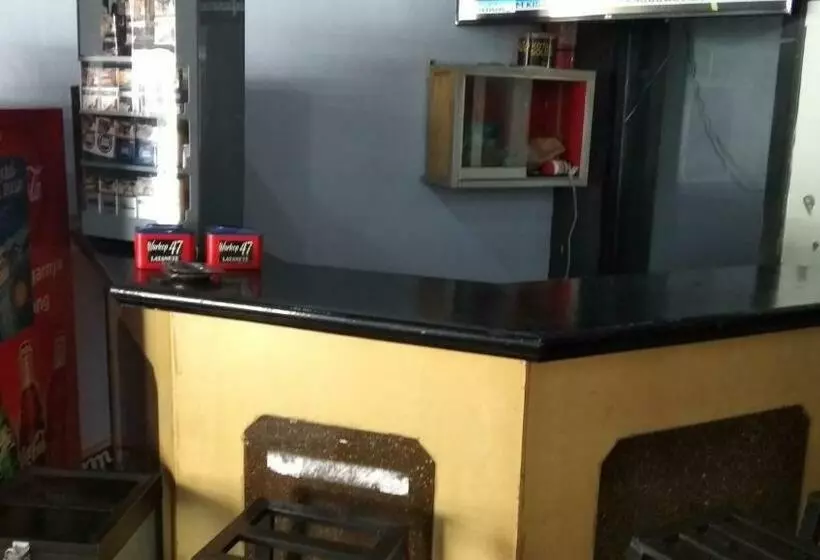 هتل O Homestay 47 Latanete Near Living Plaza