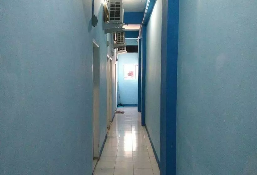هتل O Homestay 47 Latanete Near Living Plaza