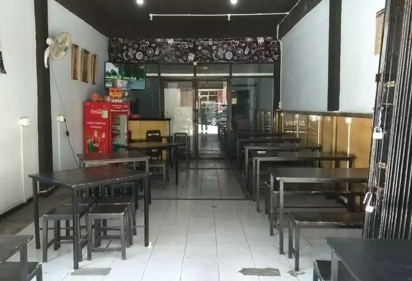 هتل O Homestay 47 Latanete Near Living Plaza