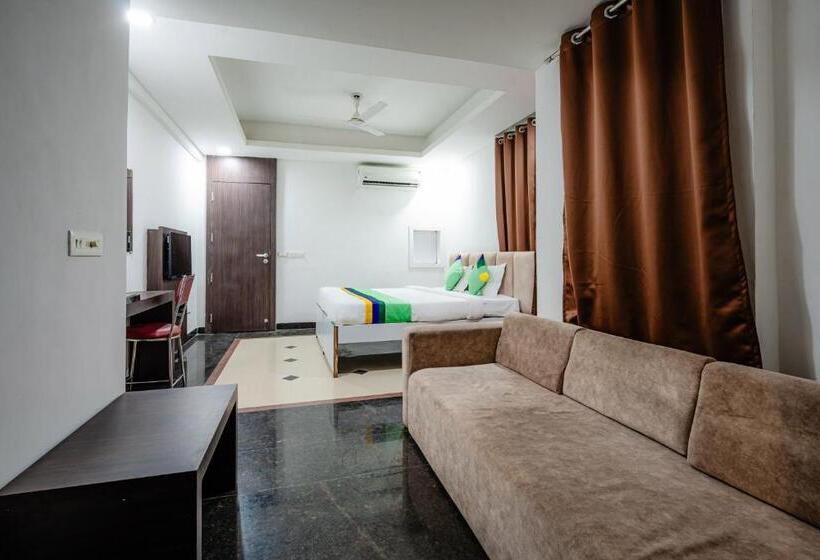 Hotell Treebo Silver Apartment