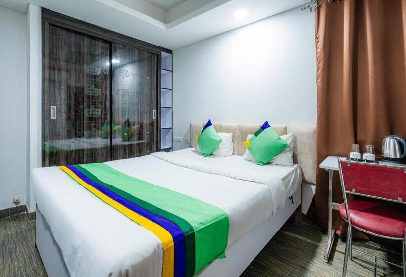 Hotell Treebo Silver Apartment