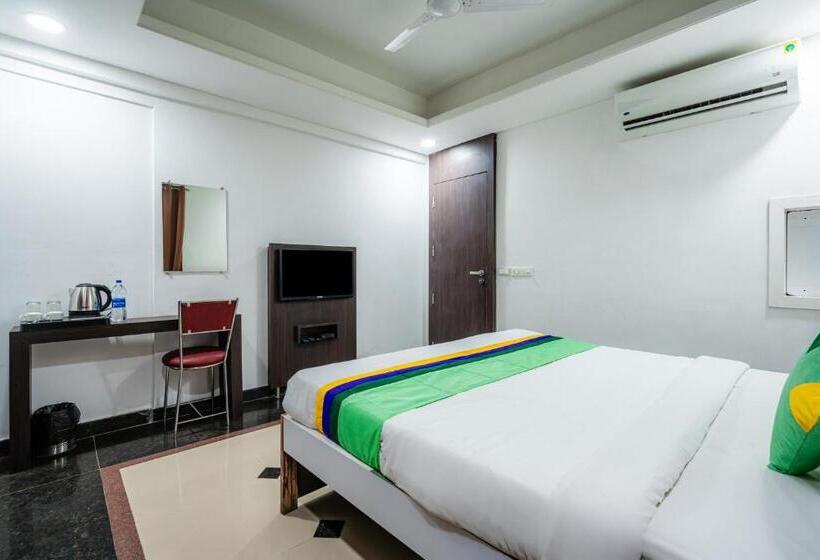 Hotell Treebo Silver Apartment