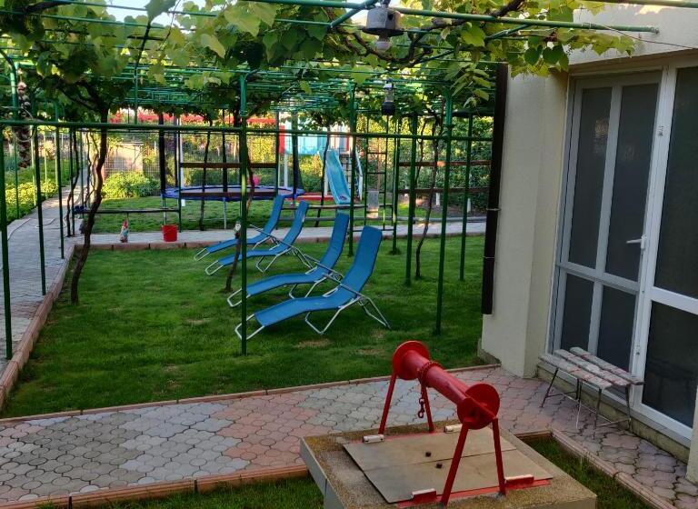 פנסיון Casa Elena