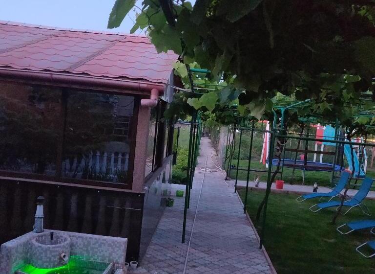 פנסיון Casa Elena