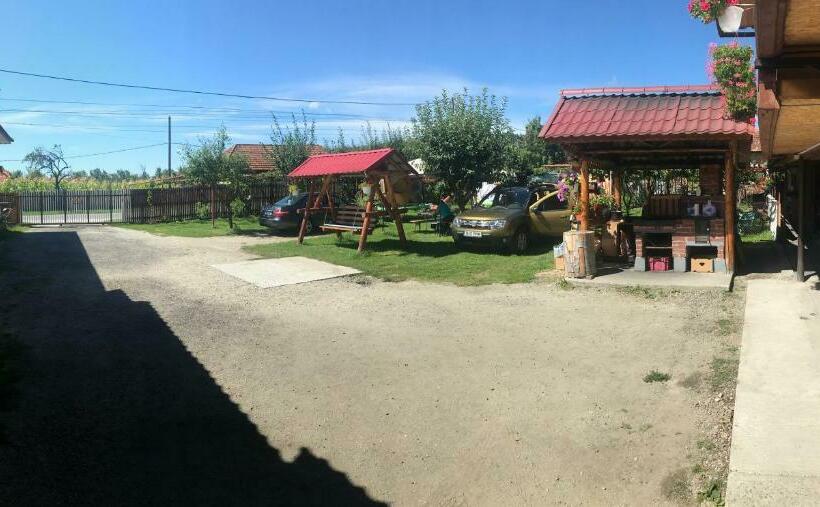 ペンション Casa Emilia