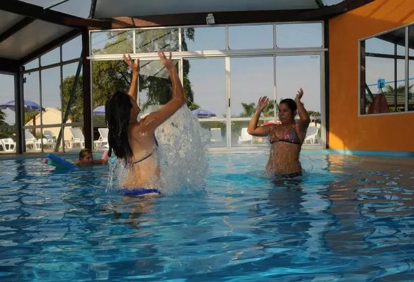 בית מלון כפרי Arapey Oasis Termal