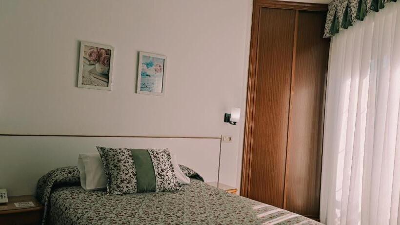 בית מלון כפרי Grove