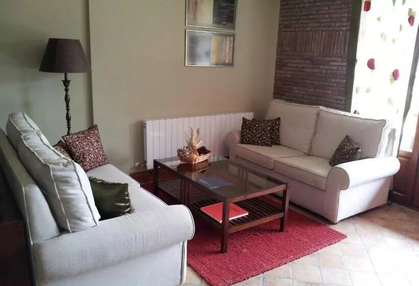 田舎風ホテル Posada La Robleda