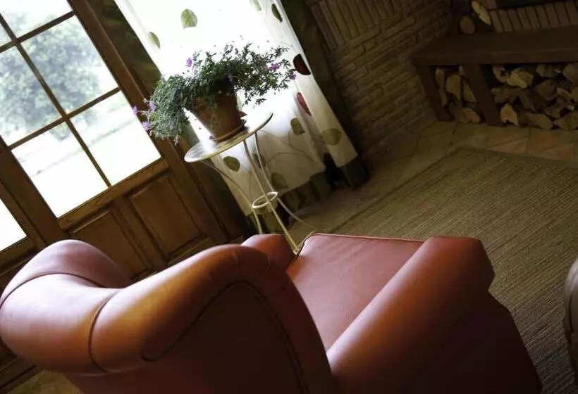 田舎風ホテル Posada La Robleda