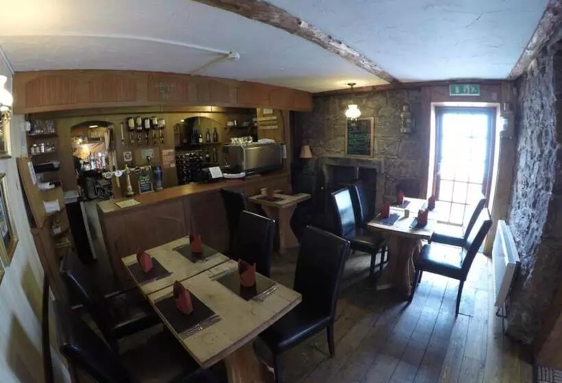 فندق The Old Inn