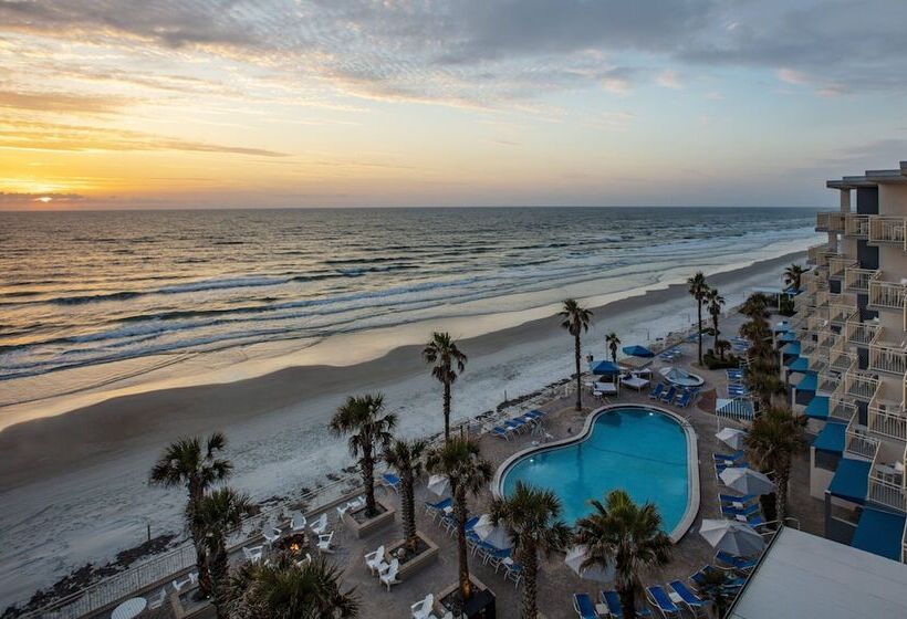 Szálloda The Shores Resort & Spa