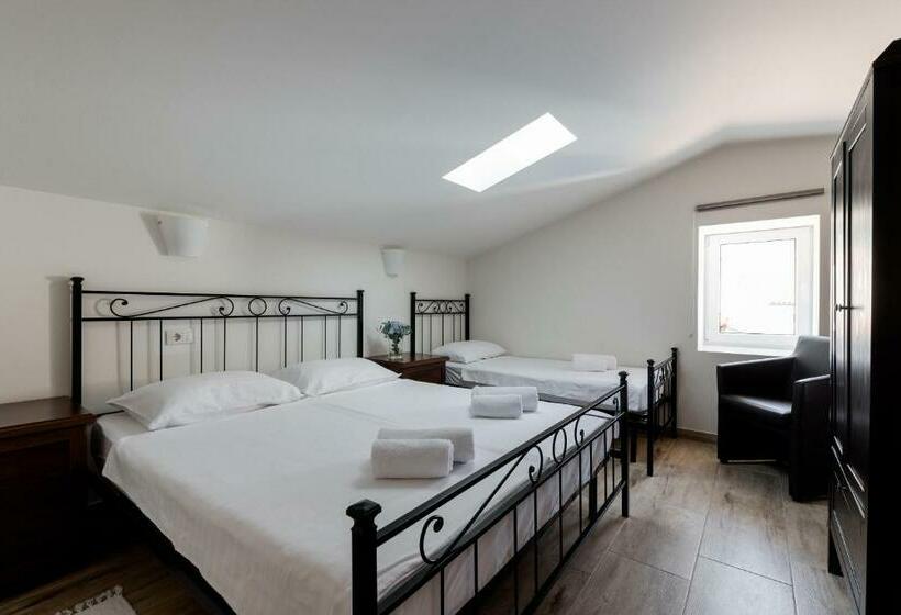 تختخواب و صبحانه Miracolo Di Mare Retro