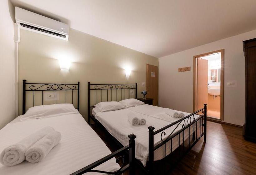 تختخواب و صبحانه Miracolo Di Mare Retro