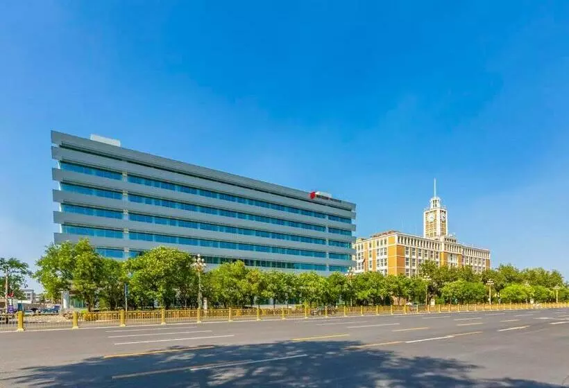 Hotelli 7 Days Premium Beijing Tiananmen Branch