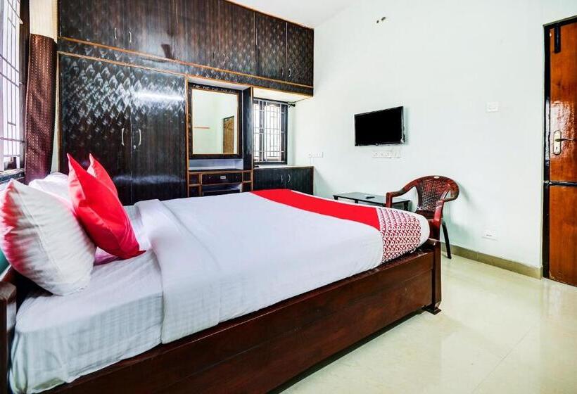 Hotel O Aruthraa Residency