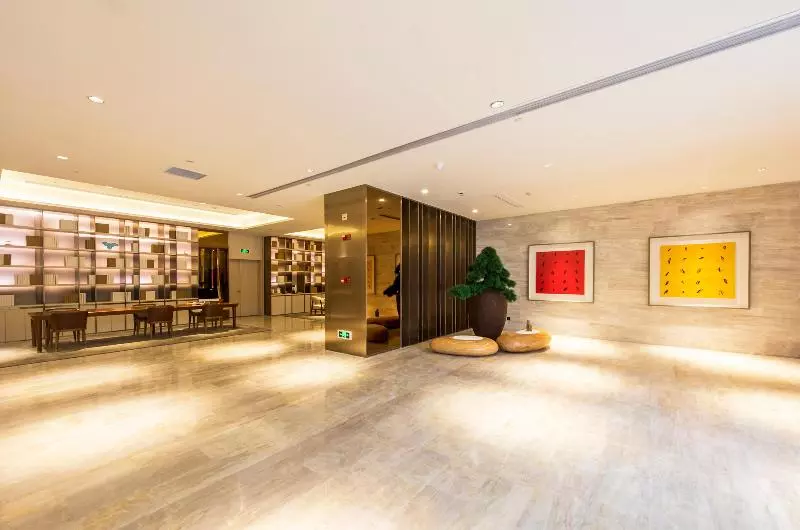 هتل Ji  Chongqing Liangjiang Happiness Square