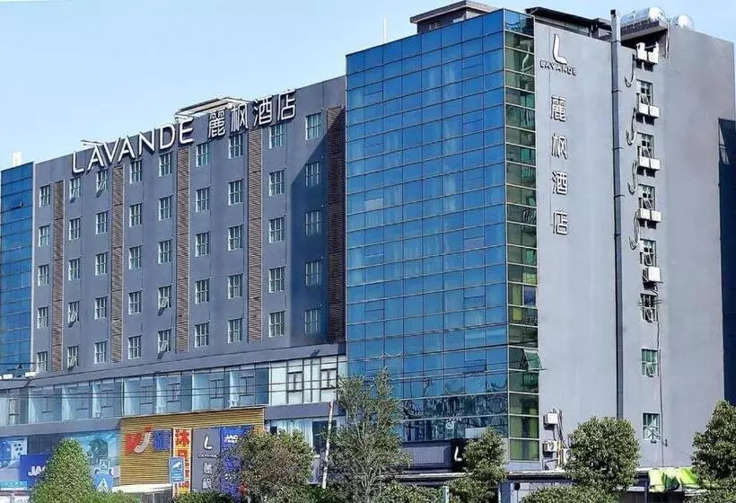 Lavande Hotels Guangzhou Baiyun Avenue North Metro Station