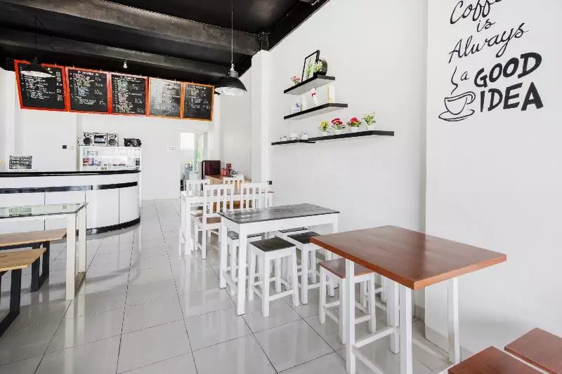 ホテル Oyo 3746 Double Tree Guesthouse