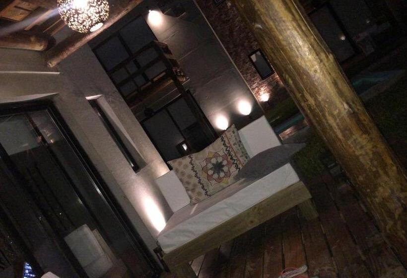 Las Esteñas , Casas Del Mar