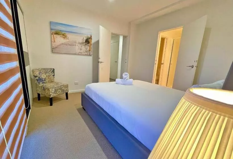 Phillip Island Towers