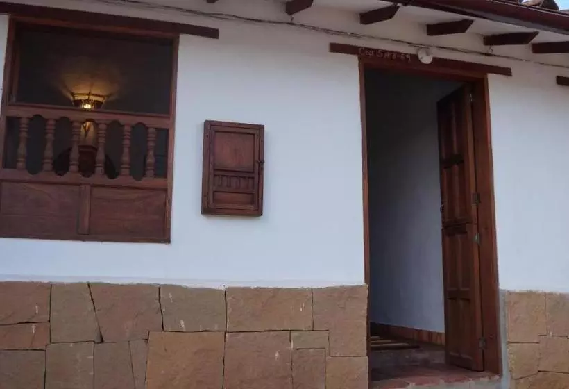 ユースホステル Moncogua Casa De Hospedaje