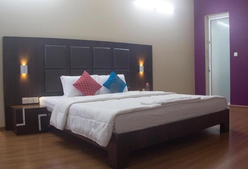 민박 Amanora Park Town