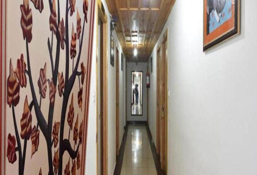 Hotell Stayapart I The Maple Residences   Lake Front