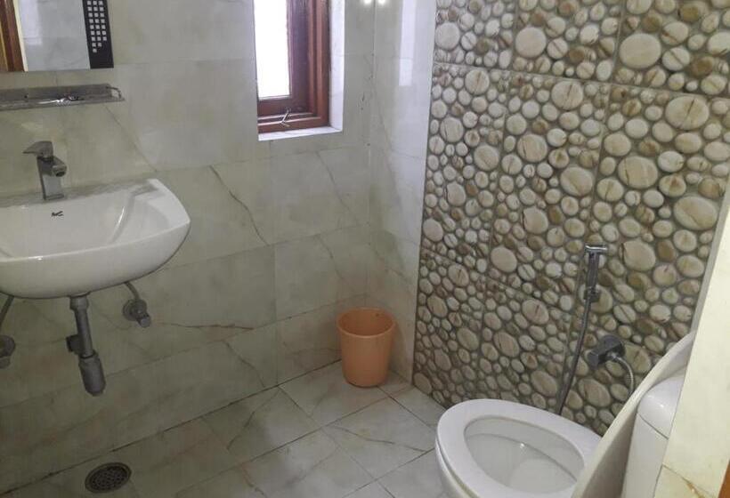 Hotell Stayapart I The Maple Residences   Lake Front