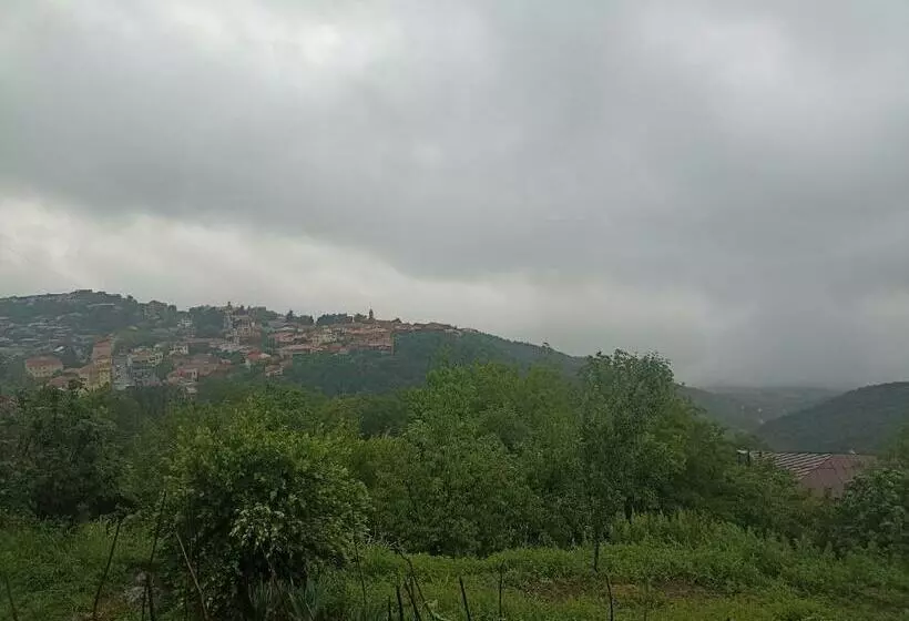 پانسیون Miriani