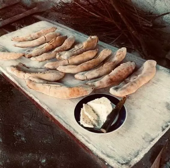 پانسیون Miriani