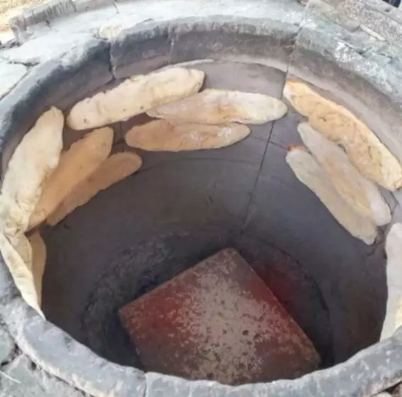 پانسیون Miriani