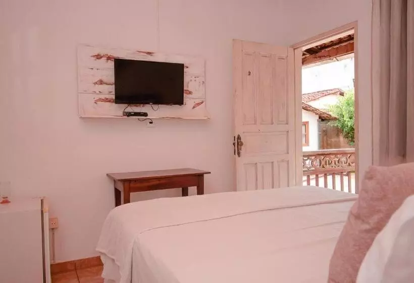 Majatalo Pouse No Jardim