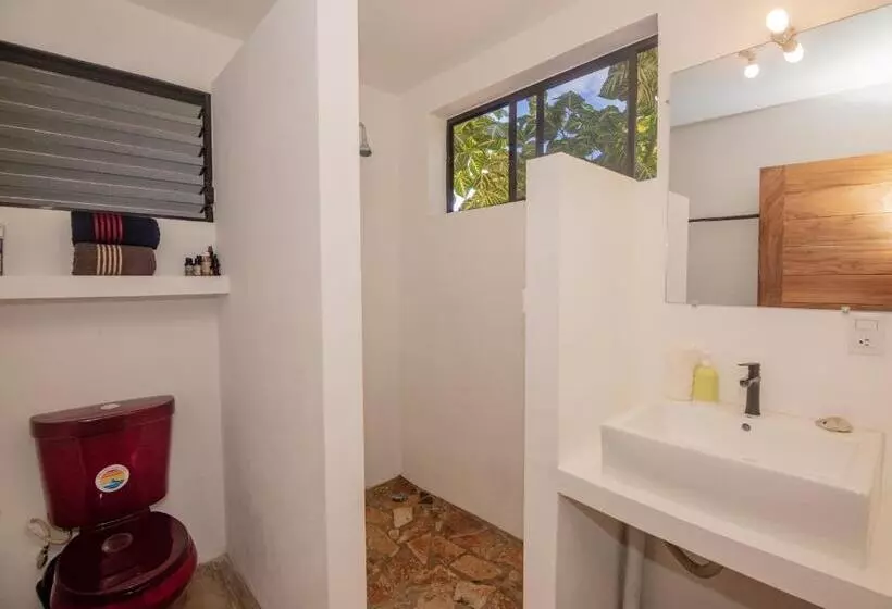 Majatalo Twoten° Surf Home