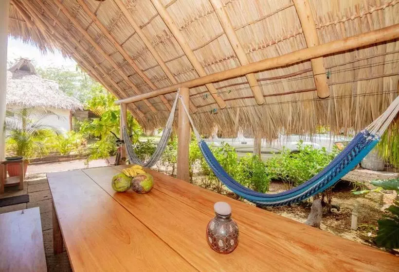 Majatalo Twoten° Surf Home