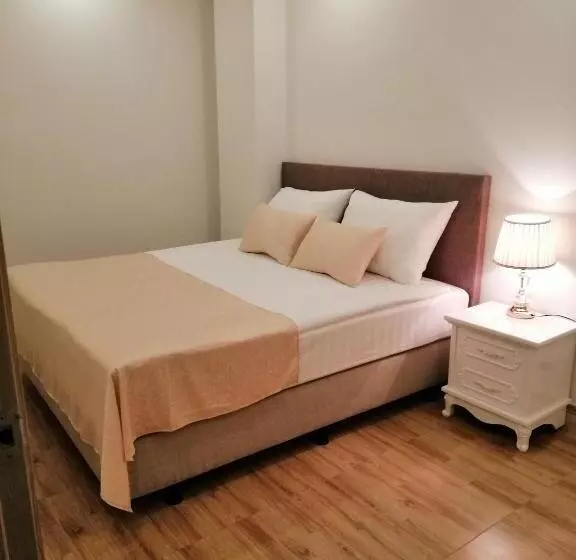 Roma Hotel Noi Bai Airport