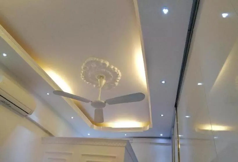 Roma Hotel Noi Bai Airport