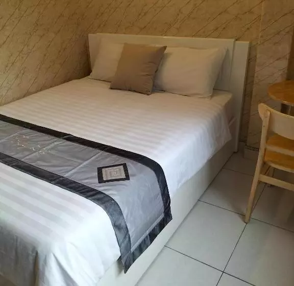 Roma Hotel Noi Bai Airport