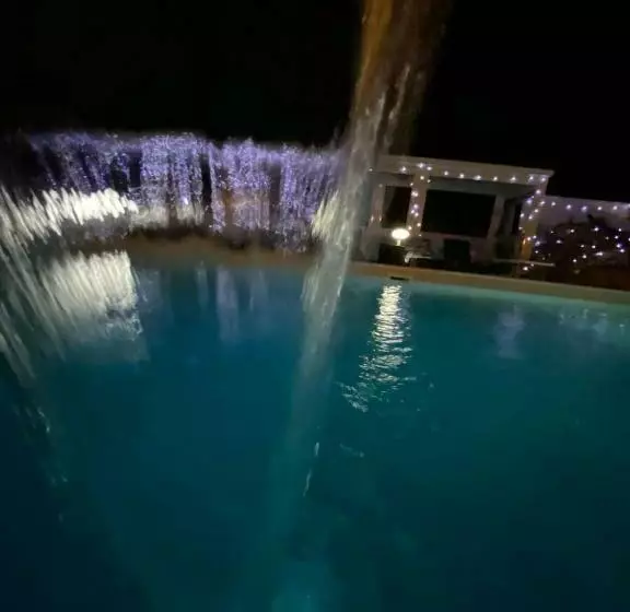 Villa More